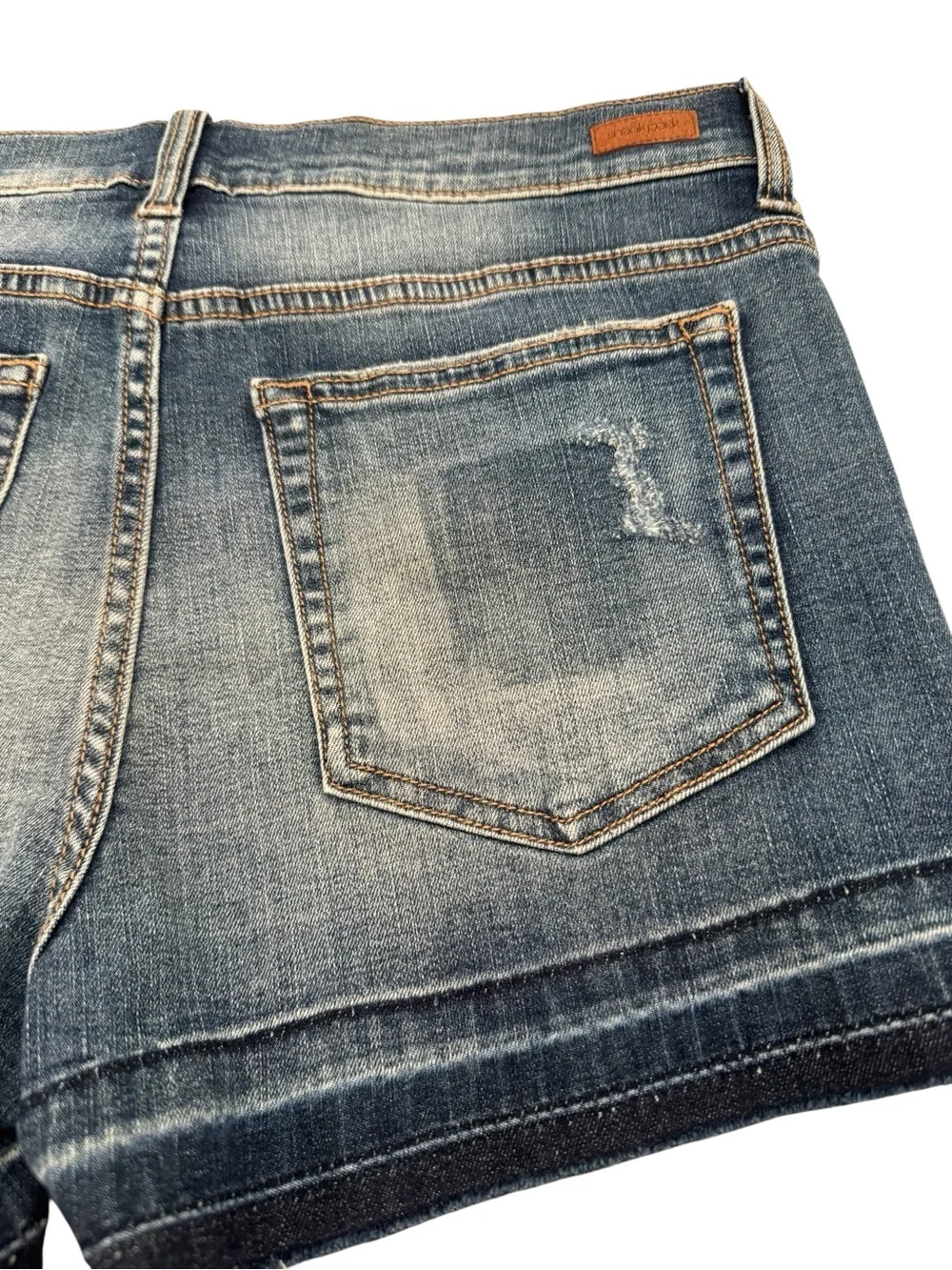Sneak Peak Cut Off Distressed Mid Rise 9.5